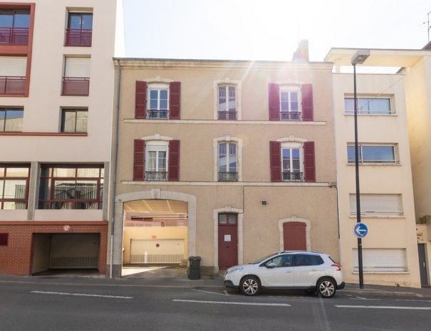 Résidence Kméléon : Logements de courte durée au Mans. Passez d'agréables séjours en famille, entre amis ou pour le travail.