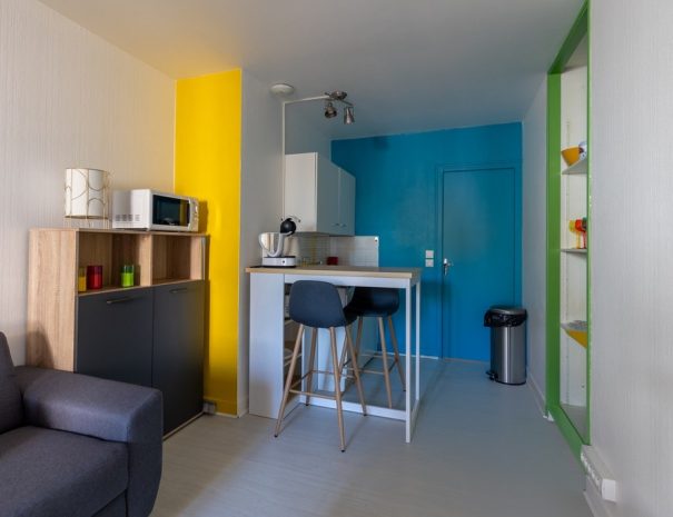 Résidence Kméléon : Logements de courte durée au Mans. Passez d'agréables séjours en famille, entre amis ou pour le travail.