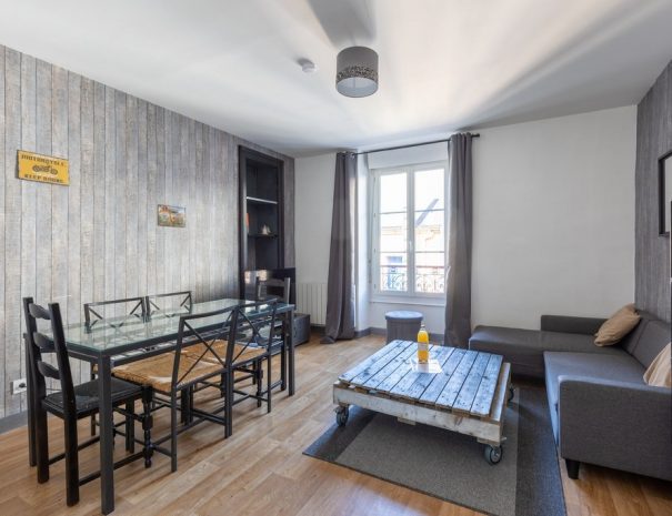 Résidence Kméléon : Logements de courte durée au Mans. Passez d'agréables séjours en famille, entre amis ou pour le travail.