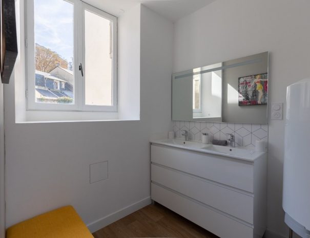 Résidence Kméléon : Logements de courte durée au Mans. Passez d'agréables séjours en famille, entre amis ou pour le travail.