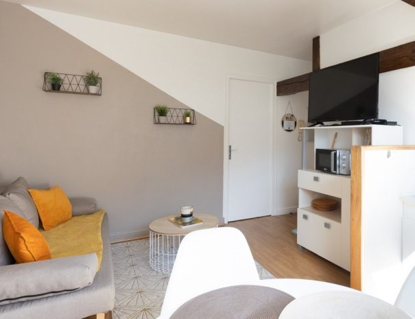 Résidence Kméléon : Logements de courte durée au Mans. Passez d'agréables séjours en famille, entre amis ou pour le travail.