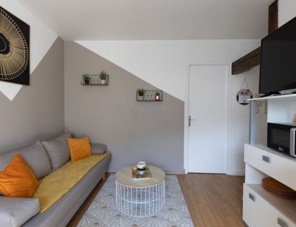 Résidence Kméléon : Logements de courte durée au Mans. Passez d'agréables séjours en famille, entre amis ou pour le travail.