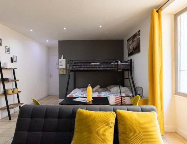 Résidence Kméléon : Logements de courte durée au Mans. Passez d'agréables séjours en famille, entre amis ou pour le travail.