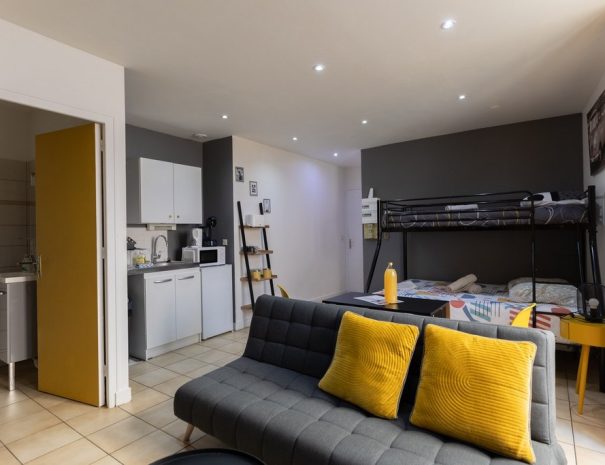 Résidence Kméléon : Logements de courte durée au Mans. Passez d'agréables séjours en famille, entre amis ou pour le travail.