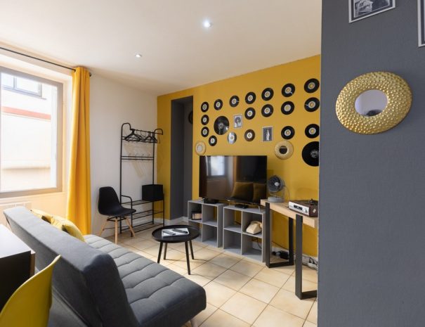 Résidence Kméléon : Logements de courte durée au Mans. Passez d'agréables séjours en famille, entre amis ou pour le travail.