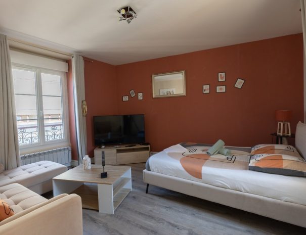 Résidence Kméléon : Logements de courte durée au Mans. Passez d'agréables séjours en famille, entre amis ou pour le travail.